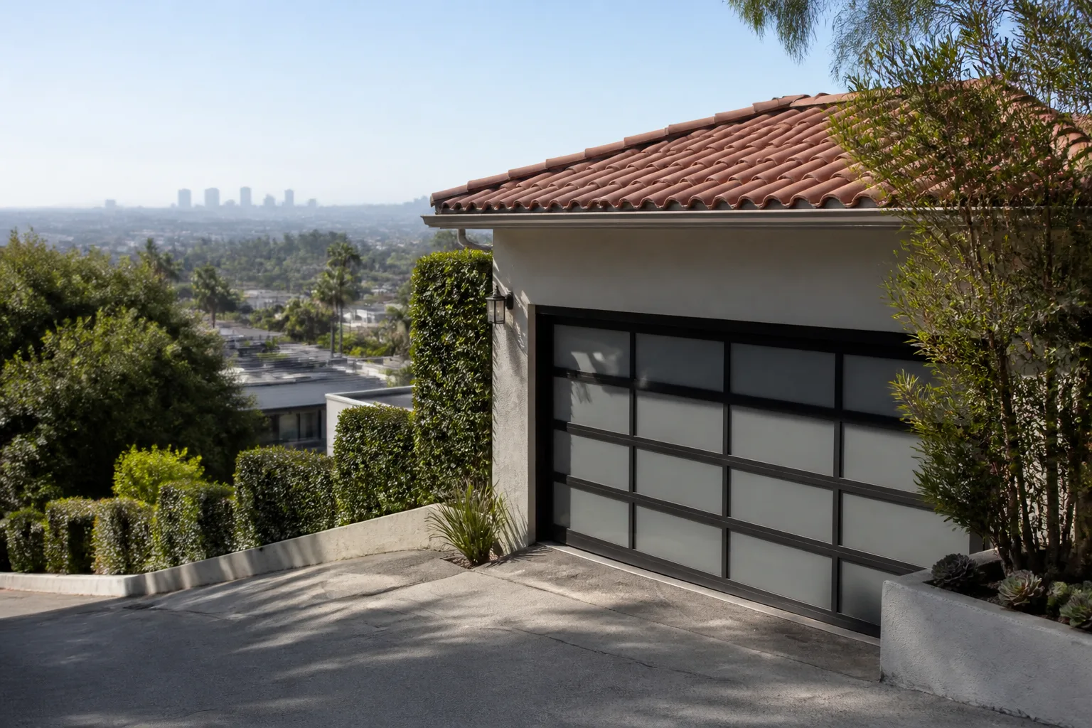Chamberlain Garage Door Repair in Los Angeles: A Homeowner’s Guide